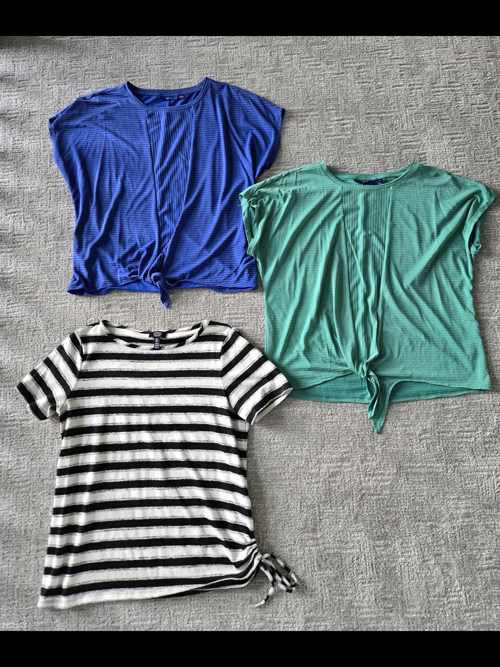 Women's Assorted Tops Size Large